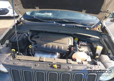 2015 Jeep Renegade Trailhawk from USA, damaged, VIN ZACCJBCT3FPC40464